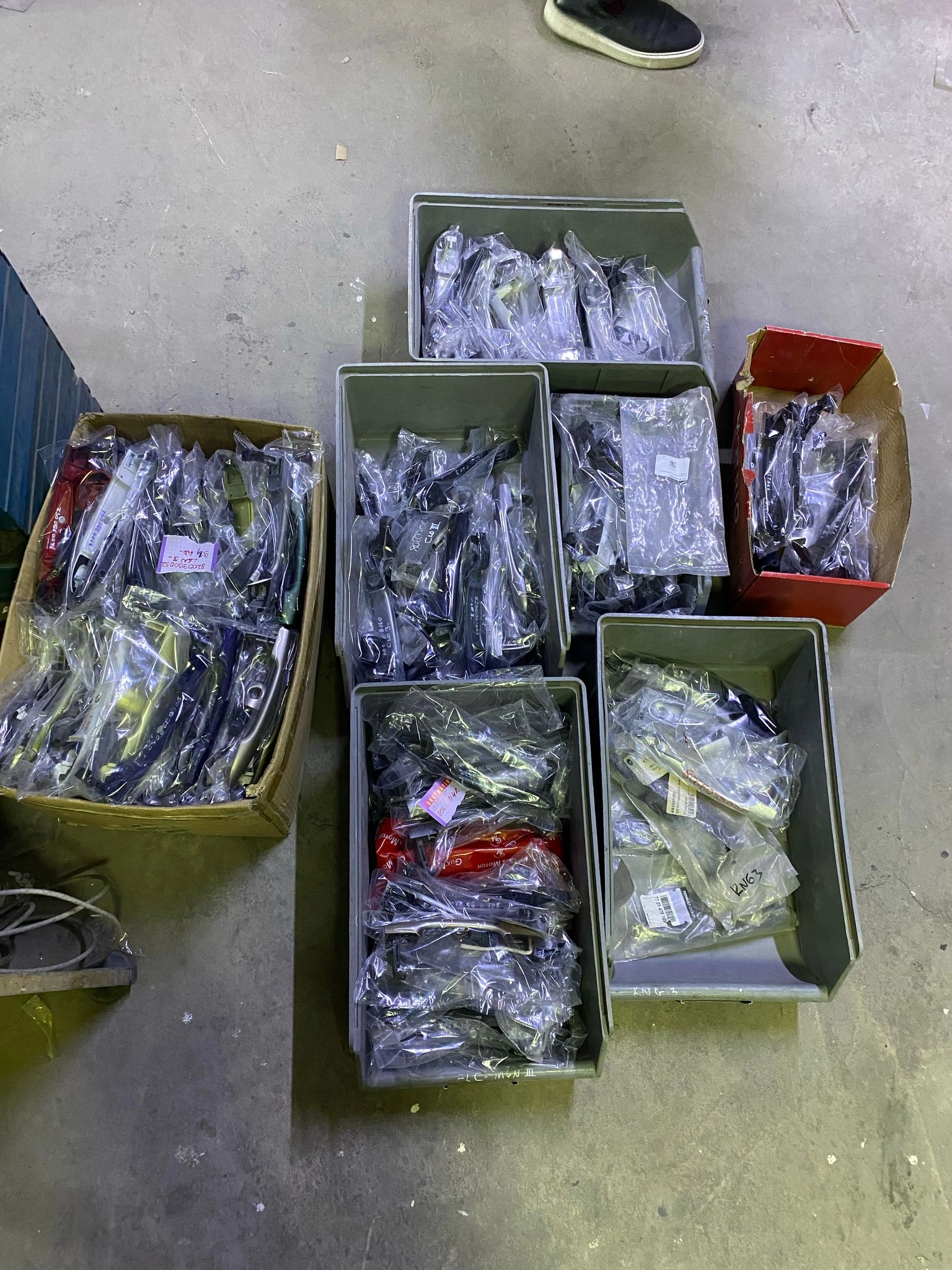 resimler/genel/ARKA KAPI KOLU ÇİZGİLİ SOL MAREA