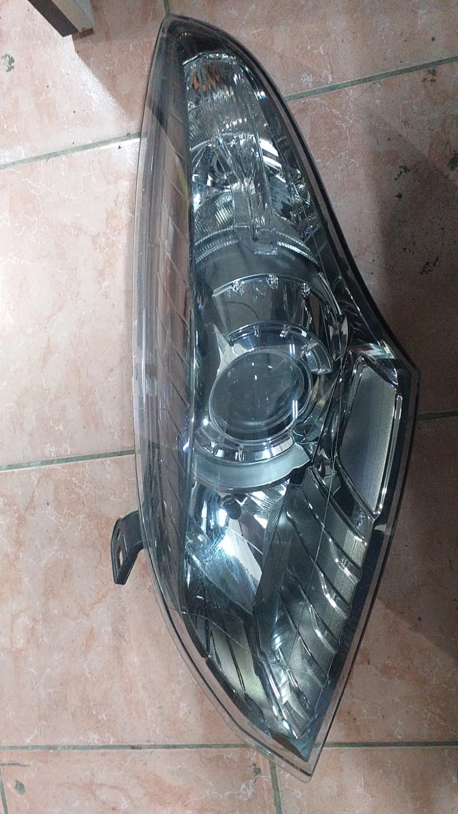 resimler/genel/MGN III XENON MERCEKLİ TAMIRLI SOL FAR ORJINAL 260606389R